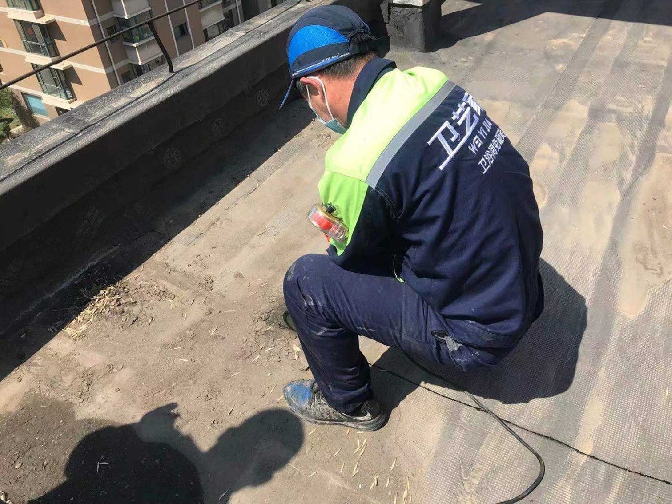 卫艺家房顶防水补漏施工,阜新房顶防水补漏